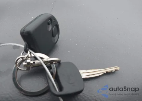 2003 Toyota Camry Le from USA, damaged, VIN 4T1BE32KX3U226808